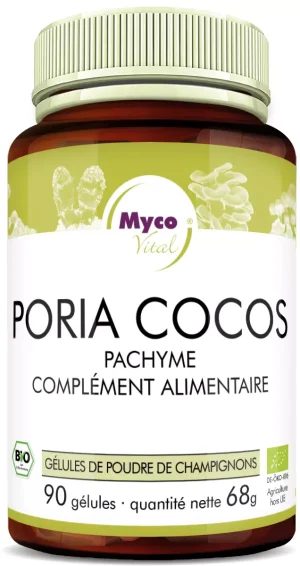 MycoVital_ Un flacon brun étiqueté Myco Vital PORIA COCOS Kiefernschwamm (Poria cocos) contenant 90 gélules d'un complément alimentaire. L'étiquette comporte un logo BIO vert et des images de champignons.