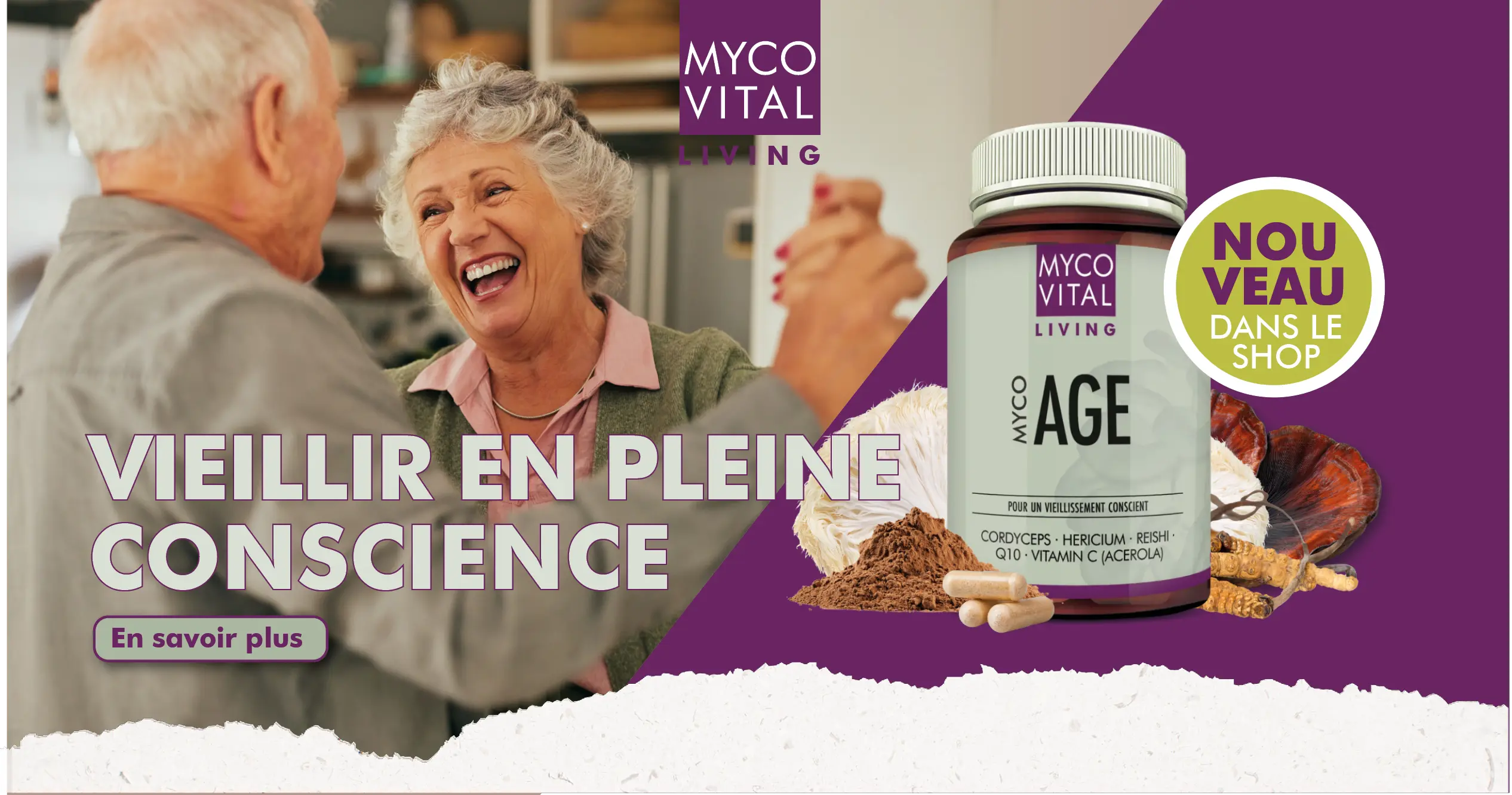 MycoVital_ Une femme et un homme &acirc;g&eacute;s sourient et rient dans une cuisine. Un texte en allemand indique "Bewusst &auml;lter werden" &agrave; c&ocirc;t&eacute; d'une bouteille de suppl&eacute;ment Myco Vital Age et d'une &eacute;tiquette "Jetzt neu im Shop". Des champignons Reishi apparaissent pr&egrave;s du produit.