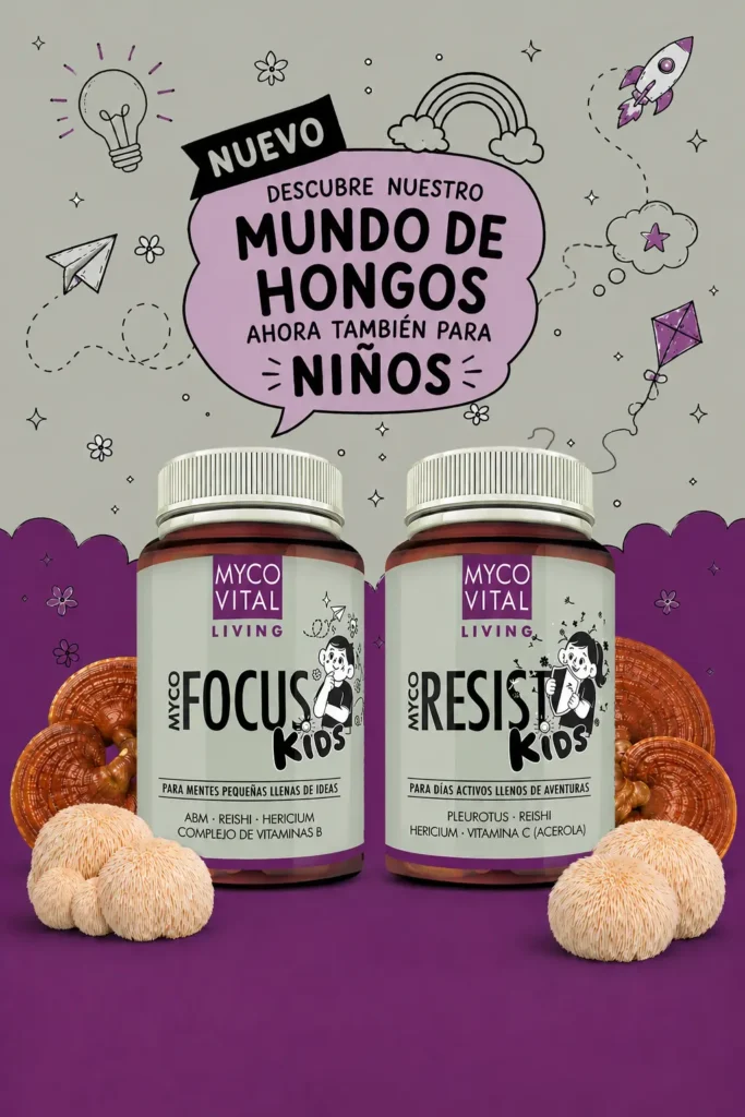 MycoVital_ Dos frascos de los suplementos MycoVital Kids, Focus y Resist, uno al lado del otro sobre un fondo morado con nubes, estrellas y setas ilustradas. El texto promociona los productos Pilzwelt para ni&ntilde;os. Al lado de los frascos hay ilustraciones de setas.